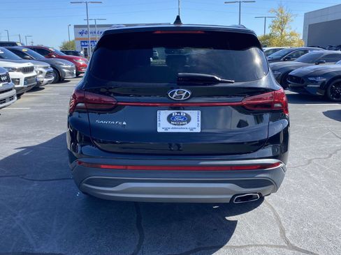 Used 2023 Hyundai Santa Fe SE image 6