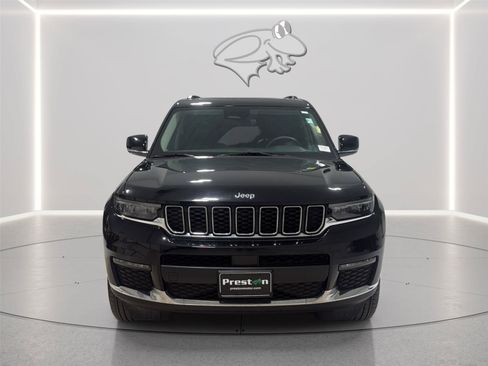 Used 2023 Jeep Grand Cherokee L Limited AWD/4WD image 8