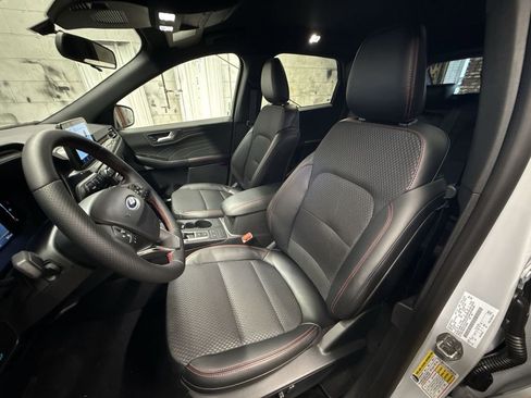 New 2026 Ford Escape ST-Line Select w/ Equipment Group 401A image 13