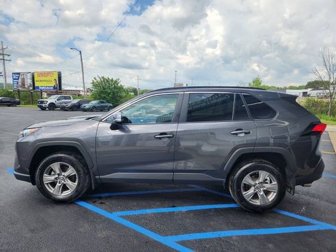 Used 2024 Toyota RAV4 XLE AWD/4WD image 4
