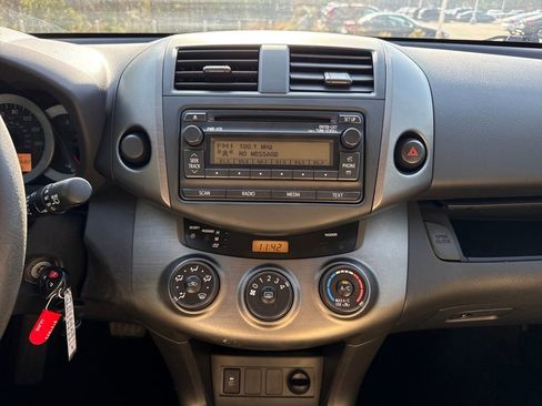 Used 2012 Toyota RAV4 Sport image 17