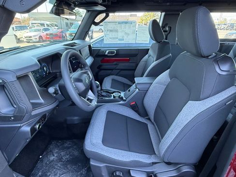 New 2026 Ford Bronco 2-Door AWD/4WD image 15