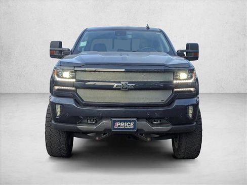 Used 2018 Chevrolet Silverado 1500 LTZ Z71 w/ Centennial Edition image 2