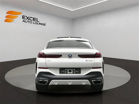 Used 2020 BMW X6 M50i w/ Executive Package image 4