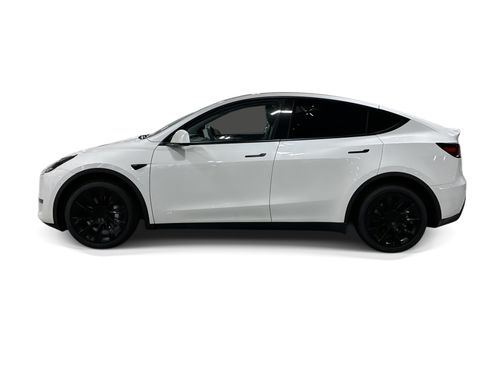 Certified 2023 Tesla Model Y Long Range AWD/4WD image 3
