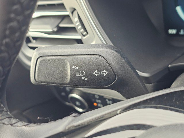 Used 2024 Ford Escape Platinum AWD/4WD image 38