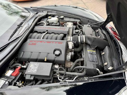 Used 2007 Chevrolet Corvette Coupe w/ Preferred Equipment Group RWD image 30