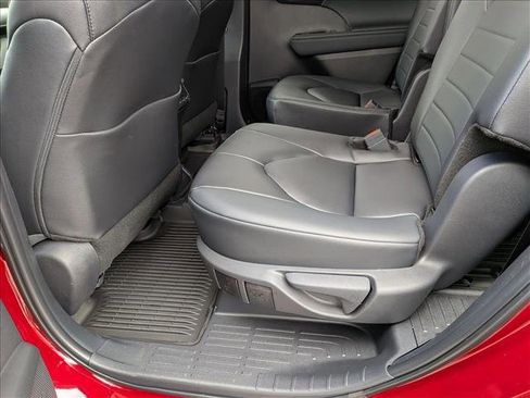 New 2026 Toyota Highlander XLE AWD/4WD image 15