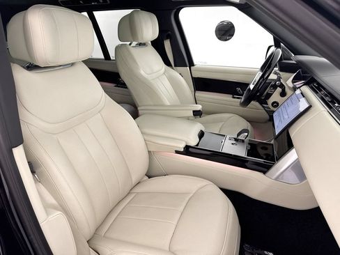 Certified 2025 Land Rover Range Rover Autobiography AWD/4WD image 29