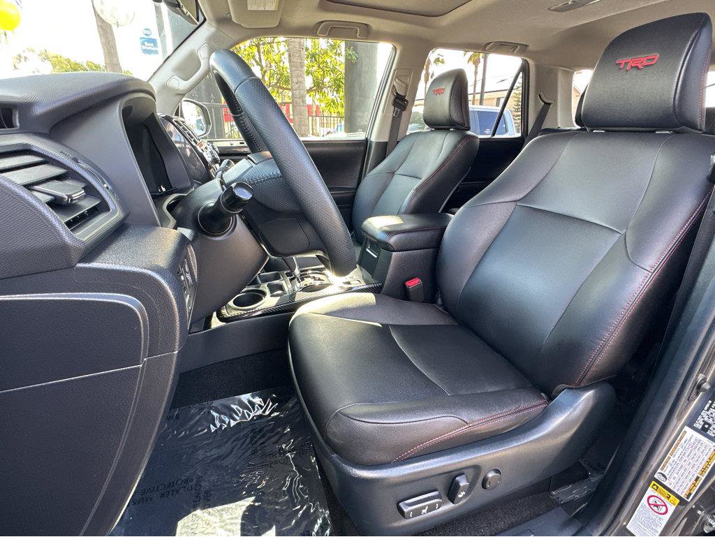Used 2018 Toyota 4Runner TRD Off-Road Premium AWD/4WD image 8