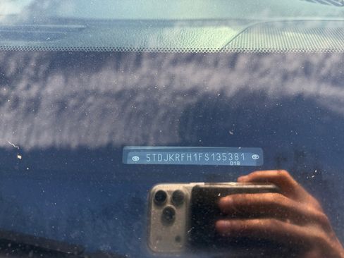 Used 2015 Toyota Highlander XLE image 25