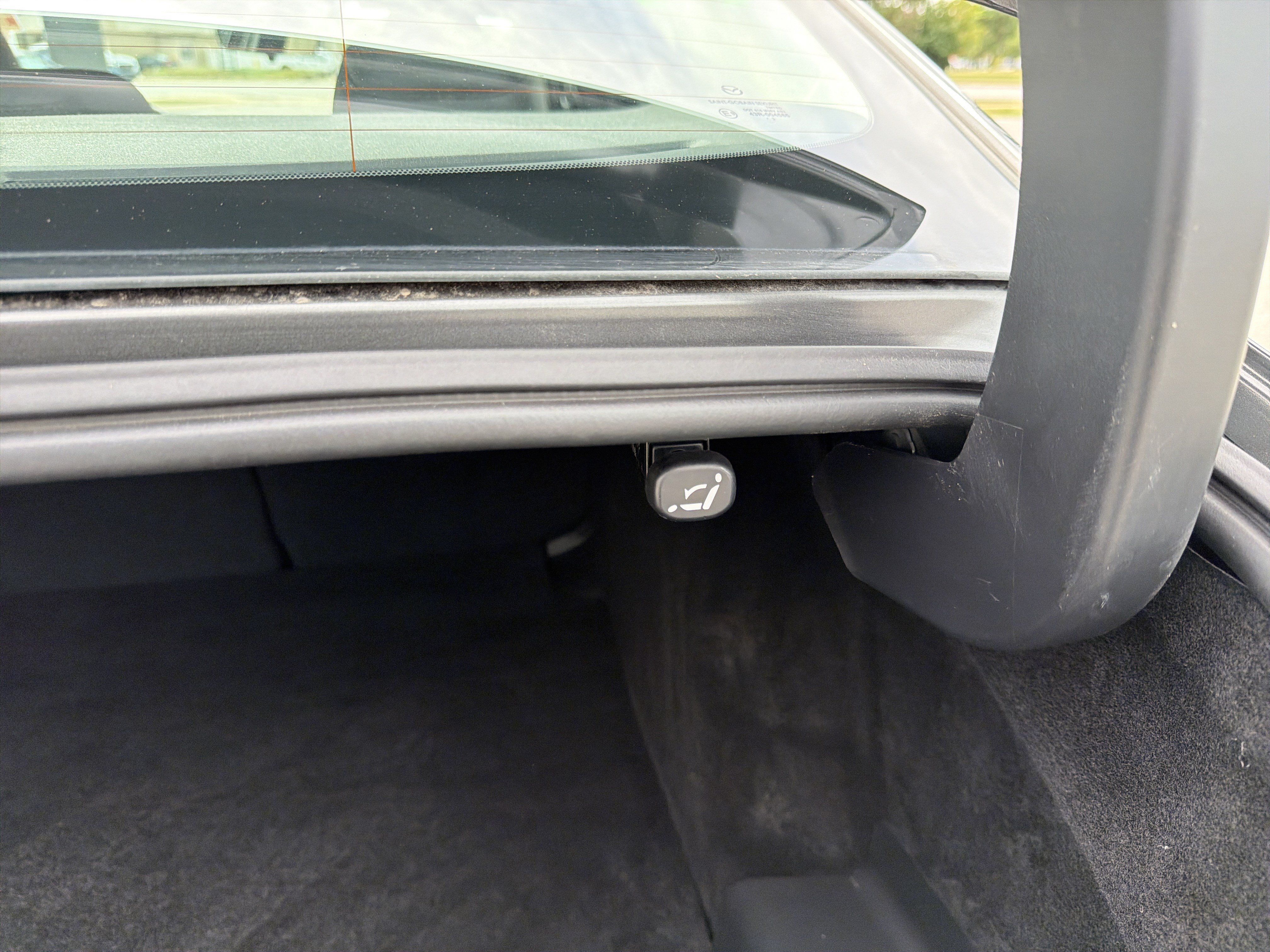 Certified 2023 MAZDA MAZDA3 s FWD image 59