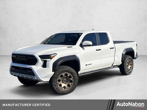 Certified 2025 Toyota Tacoma 4x4 Double Cab Hybrid image 1