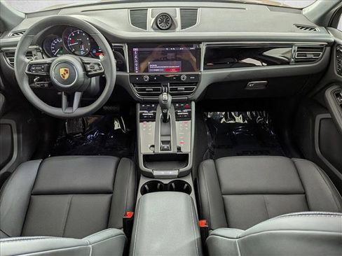 New 2026 Porsche Macan image 21