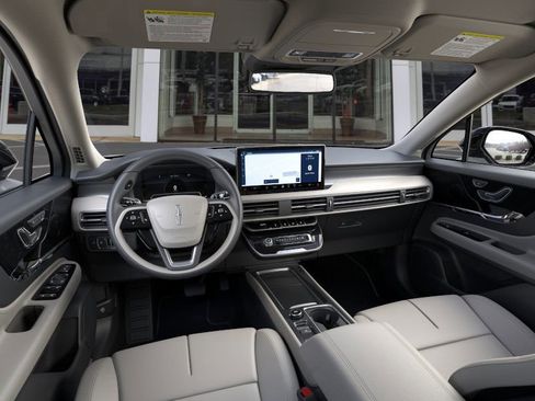 New 2026 Lincoln Corsair Premiere image 9