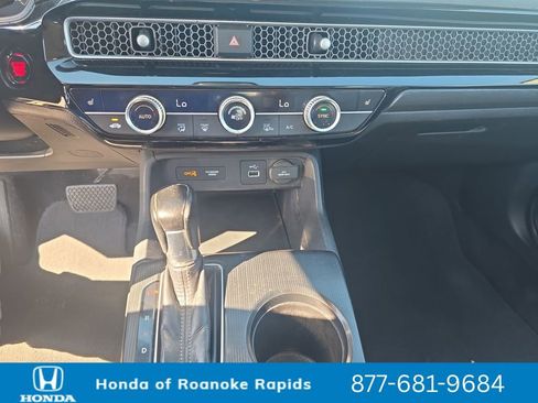 Used 2022 Honda Civic EX image 15