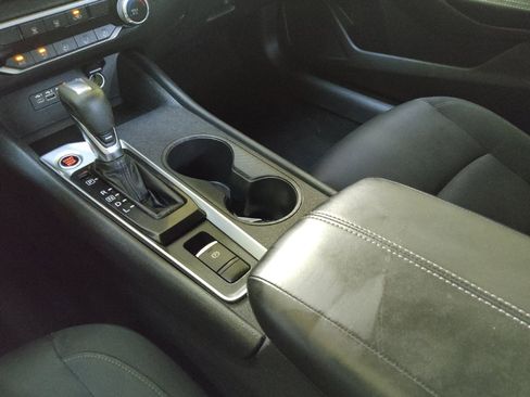 Used 2020 Nissan Altima 2.5 S AWD/4WD image 26