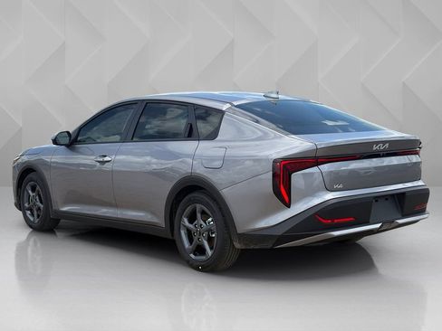 New 2026 Kia K4 FWD image 7