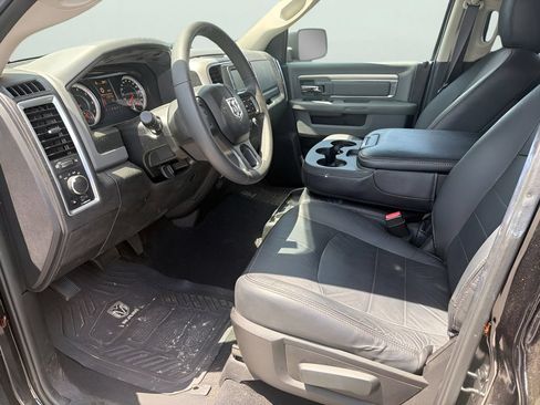 Used 2019 RAM 1500 Classic SLT AWD/4WD image 5