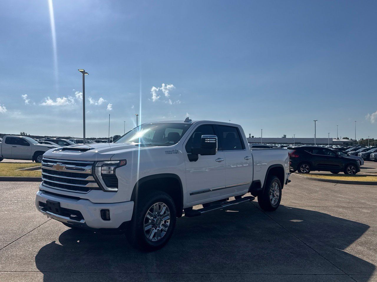 Used 2024 Chevrolet Silverado 2500 High Country w/ High Country Premium Package AWD/4WD image 11