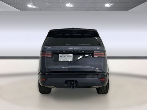 Used 2025 Land Rover Discovery Dynamic SE image 10