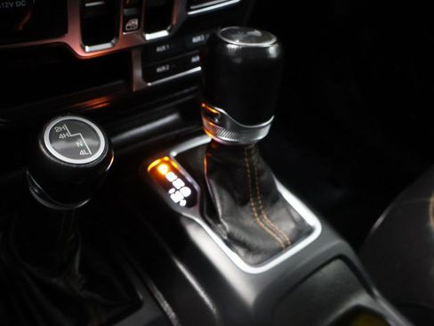 Used 2021 Jeep Wrangler Unlimited Sahara AWD/4WD image 26
