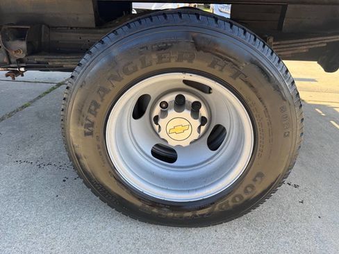 Used 2014 Chevrolet Express 3500 Extended image 8