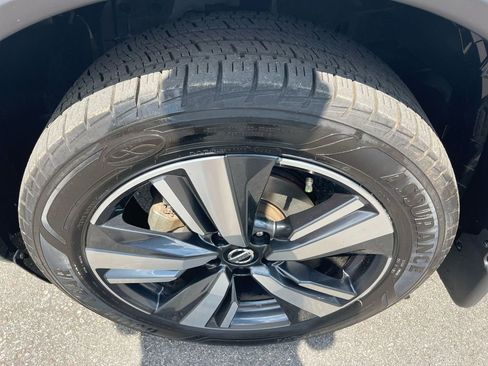 Used 2021 Nissan Rogue Platinum image 37