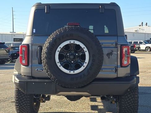 Used 2023 Ford Bronco Badlands w/ Sasquatch Package image 4