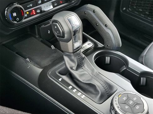 New 2025 Ford Bronco Badlands image 27