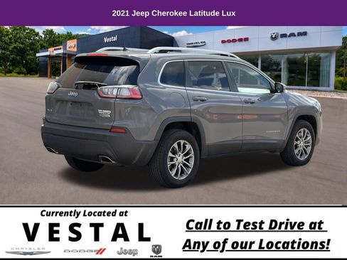 Used 2021 Jeep Cherokee Latitude Lux w/ Comfort/Convenience Group AWD/4WD image 7