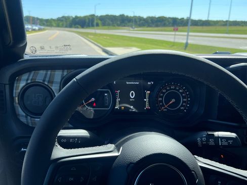 New 2026 Jeep Wrangler Unlimited Sport AWD/4WD image 28