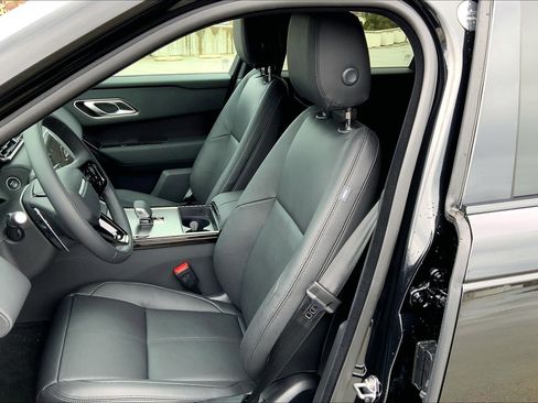 New 2026 Land Rover Range Rover Velar Dynamic SE image 13