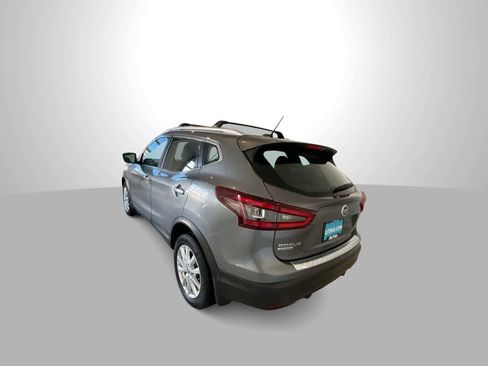 Used 2020 Nissan Rogue Sport SV image 6