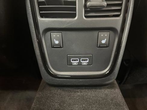 Used 2018 Dodge Charger R/T image 31