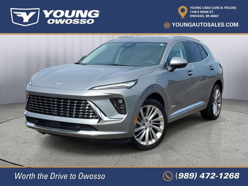 Used 2025 Buick Envision Avenir AWD/4WD image 1