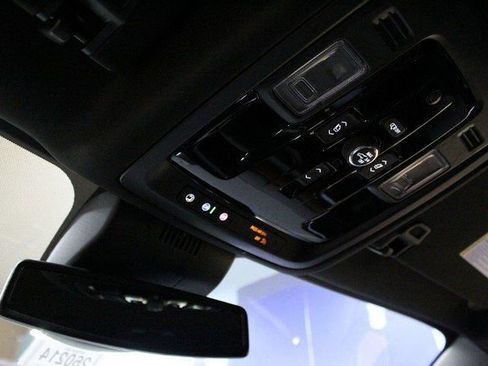 New 2026 GMC Yukon XL Denali image 30