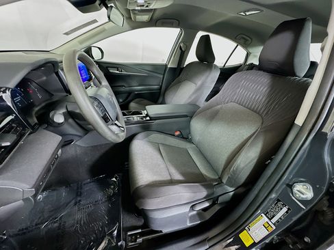 Used 2025 Toyota Camry LE FWD image 12