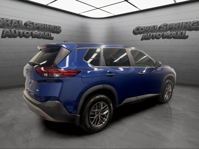 Used 2023 Nissan Rogue S AWD/4WD image 7