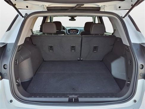 Used 2024 GMC Terrain SLE image 26