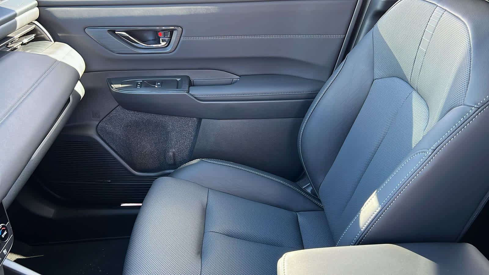 New 2026 Subaru Outback Touring XT AWD/4WD image 12