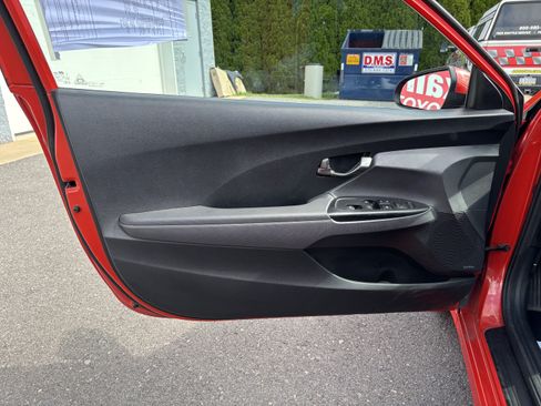 Used 2020 Hyundai Veloster 2.0 Premium FWD image 14