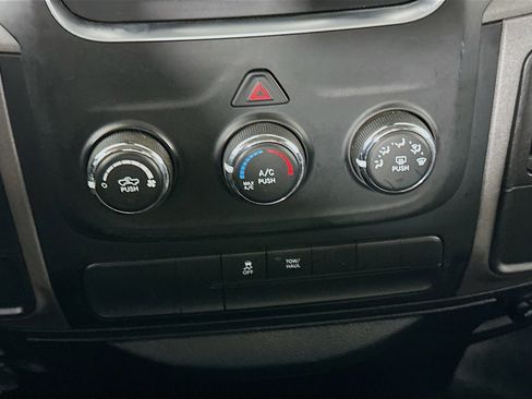 Used 2017 RAM 1500 Tradesman RWD image 21