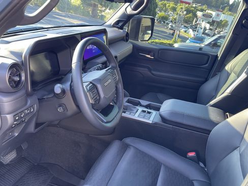 Certified 2026 Toyota Land Cruiser w/ Premium Package AWD/4WD image 9