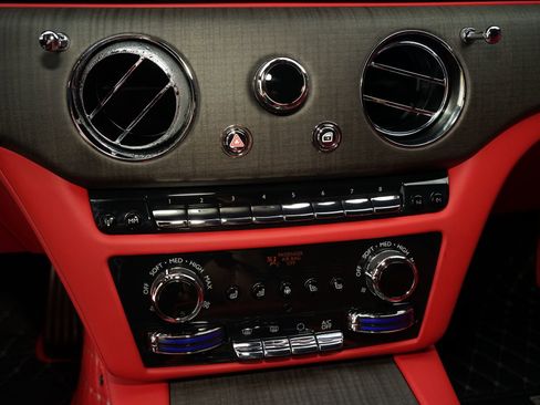 Used 2025 Rolls-Royce Ghost image 14