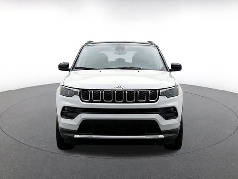 Used 2025 Jeep Compass Limited AWD/4WD image 2