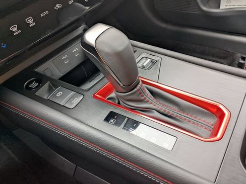 New 2026 Nissan Kicks SR w/ Cold Weather Package FWD image 21
