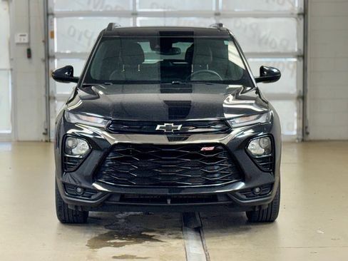 Used 2022 Chevrolet TrailBlazer RS w/ Convenience Package FWD image 2
