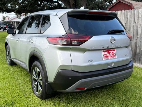 Used 2023 Nissan Rogue SV image 7