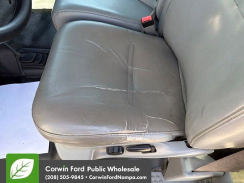 Used 2006 Ford F250 XLT AWD/4WD image 23
